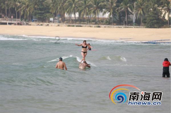 谁知道816000房子交了首付4成供15年一个月要供多少钱？